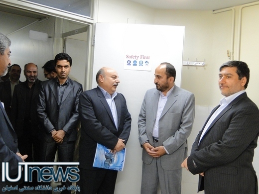 آزمایشگاه های تخصصی پژوهشکده های نانو فناوری و زیست فناوری دانشگاه افتتاح شد+ گزارش ویدئویی